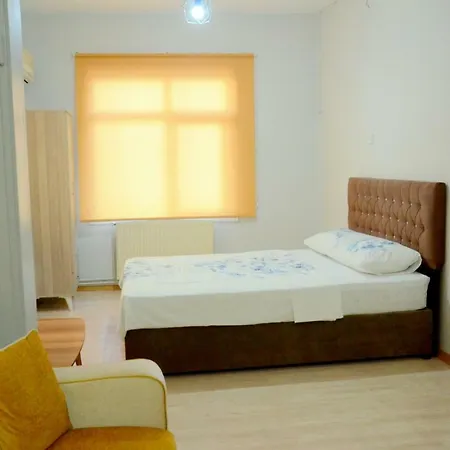 Blue Hotel *