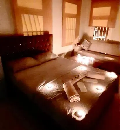 Blue Hotel *